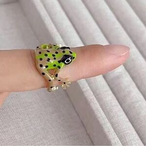 Green Frog Ring | Animal Jewelry | Reptile Lover Gift | Cute Statement Ring